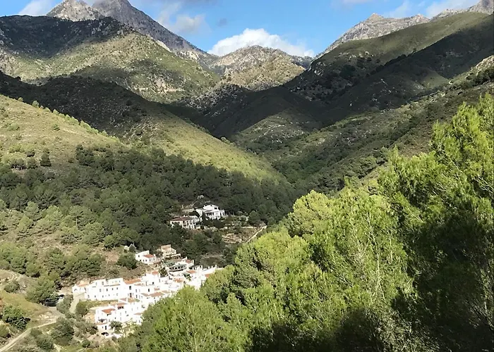 B&B The Lost Village El Acebuchal