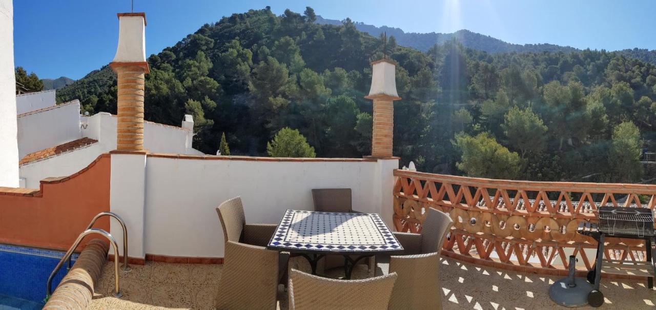 The Lost Village El Acebuchal Bed & Breakfast